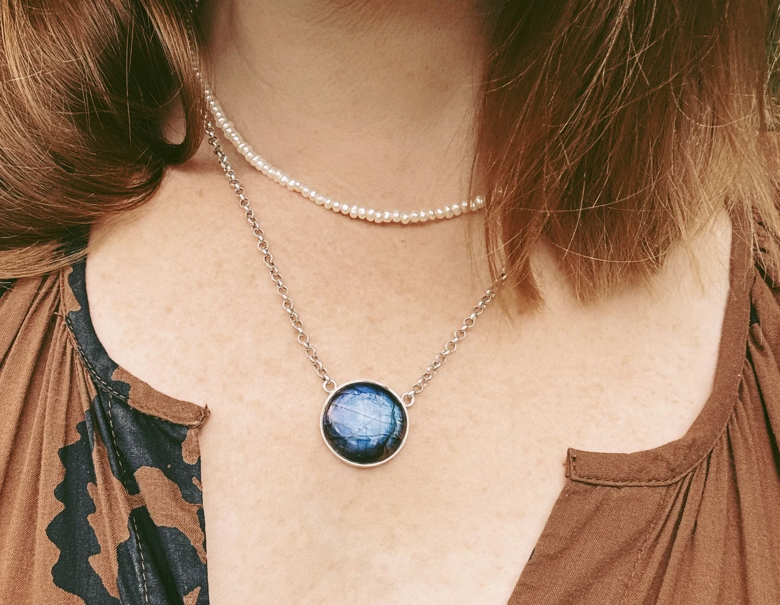 Pendant Round Labradorite on Silver Chain image 2