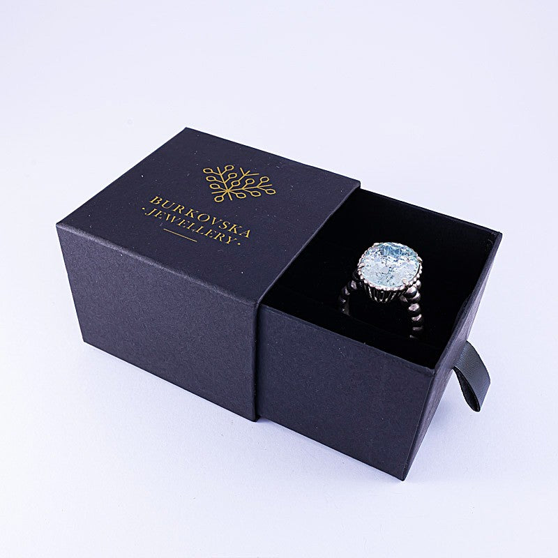 Ring with Natural Oval Aquamarine Art Deco