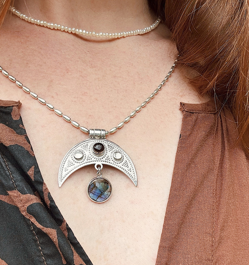 Boho Crescent Moon Pendant image 4